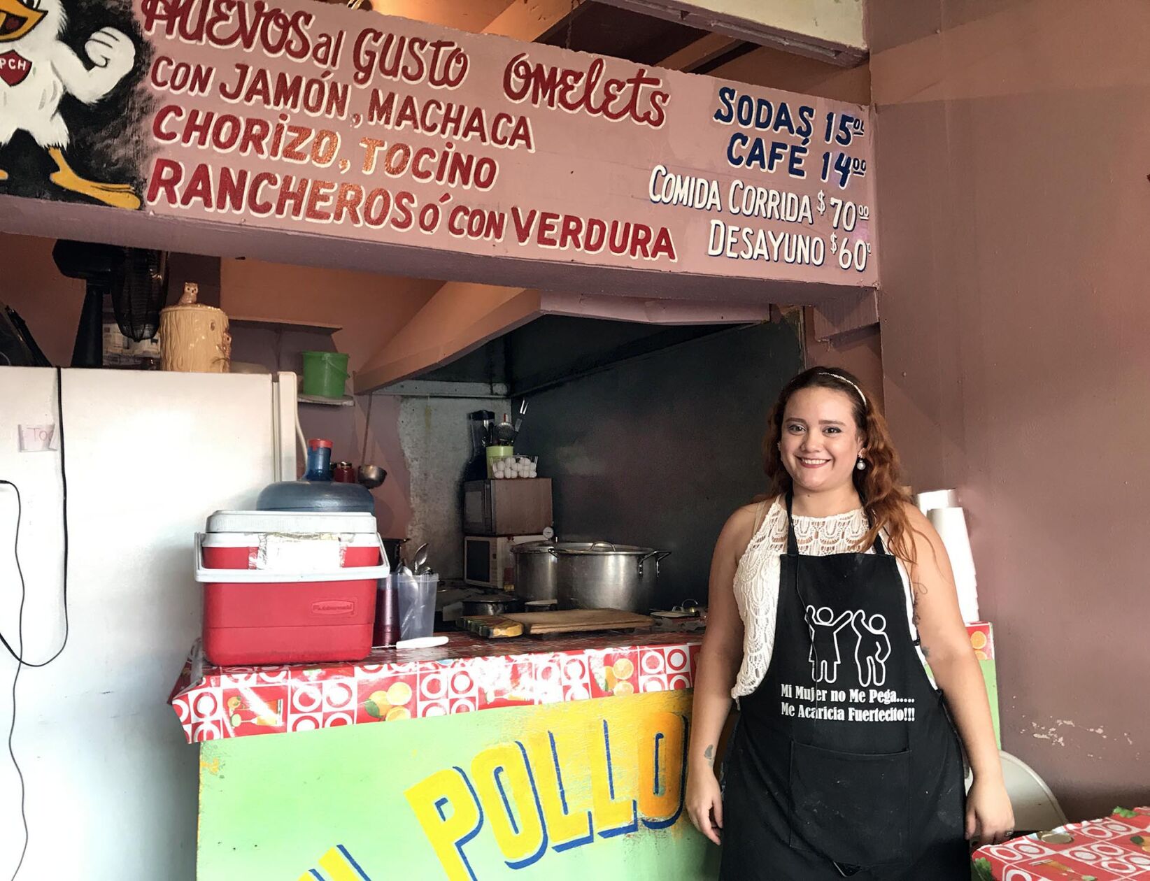 El Pollo Chuky waitress
